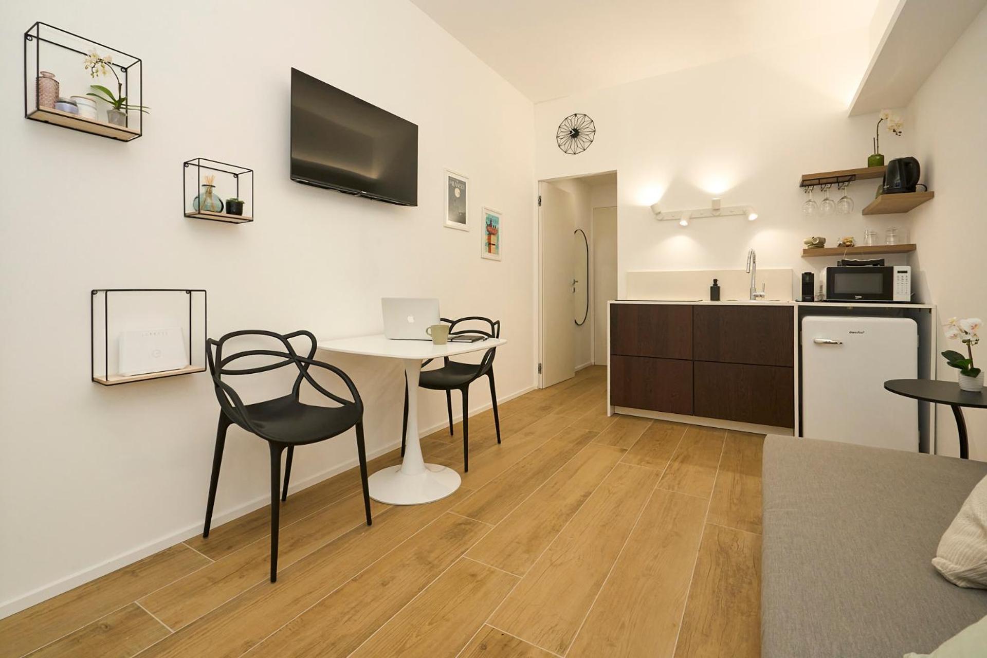 Duomo 10 Min - Cozy With Netflix & Wifi Apartment Milan Bagian luar foto